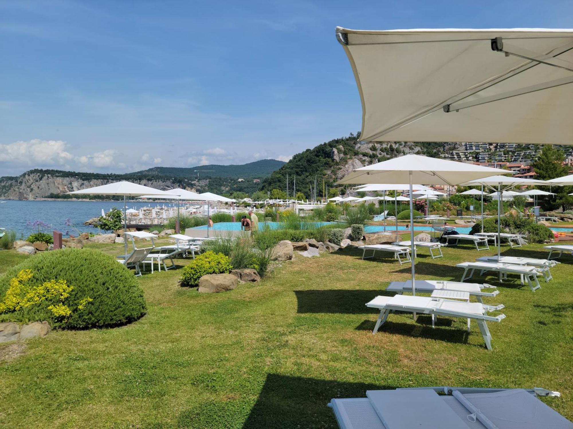 Portopiccolo Apartments With Garden And Beach Included Sistiana Exterior photo