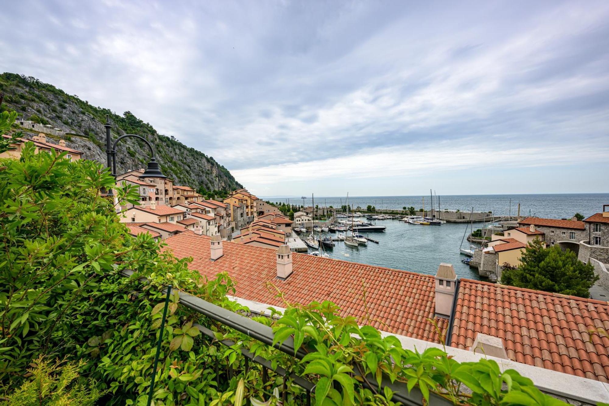 Portopiccolo Apartments With Garden And Beach Included Sistiana Exterior photo